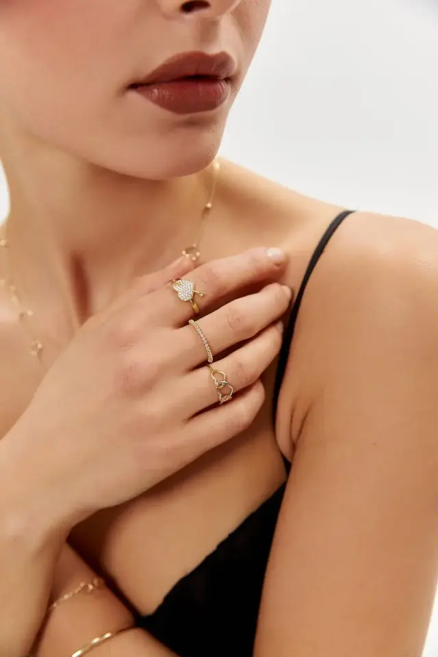 Altın Kalp Taşlı Yüzük