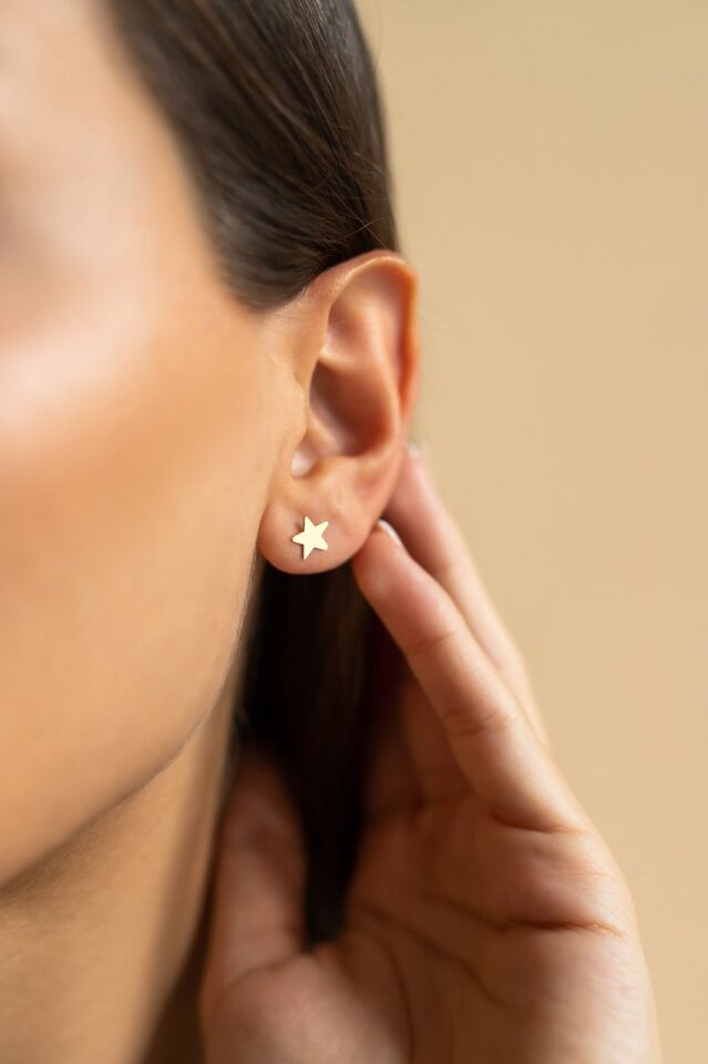 Altın Yıldız Küpe