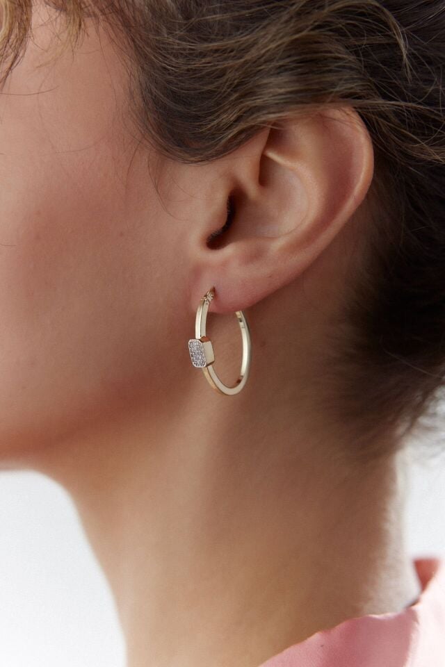 Altın Kare Taşlı Şarnel Küpe