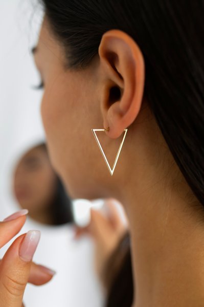 Altın Tasarım Triangel Küpe