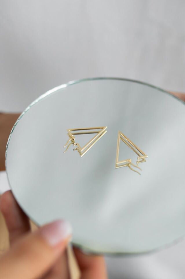 Altın Tasarım Triangel Küpe