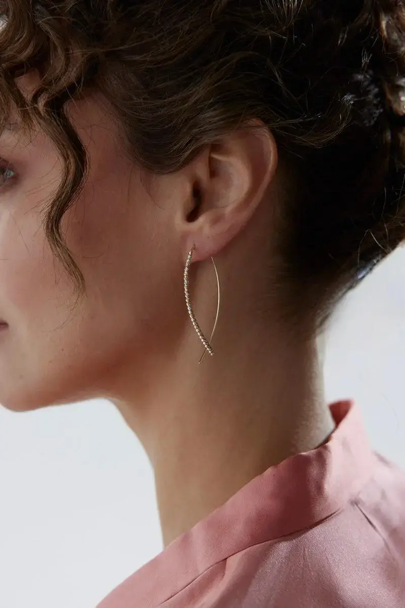 Altın Dorika Çengel Küpe