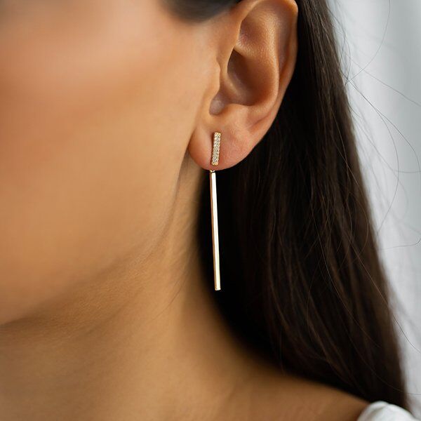 Taşlı Line Altın Küpe