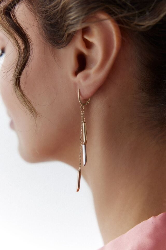 Altın Sallantılı Üç Renk Küpe