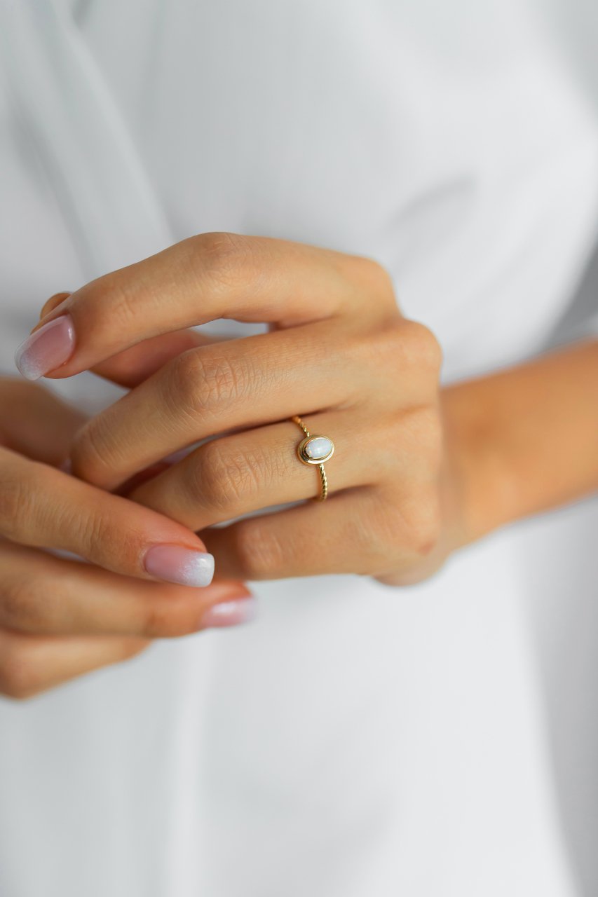 Altın Opal Taşlı Vintage Yüzük