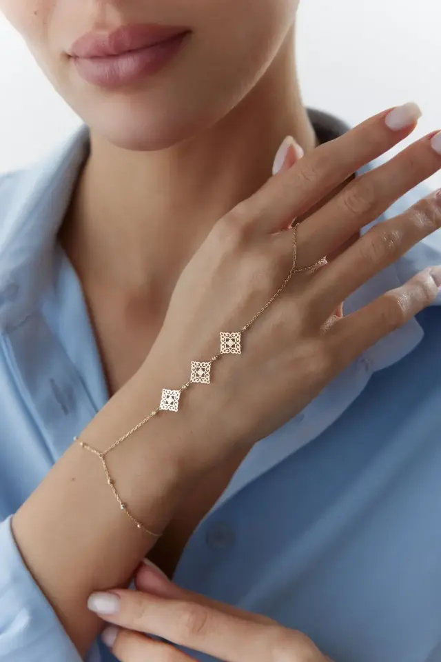 Altın Taşlı Kare Figürlü Şahmeran