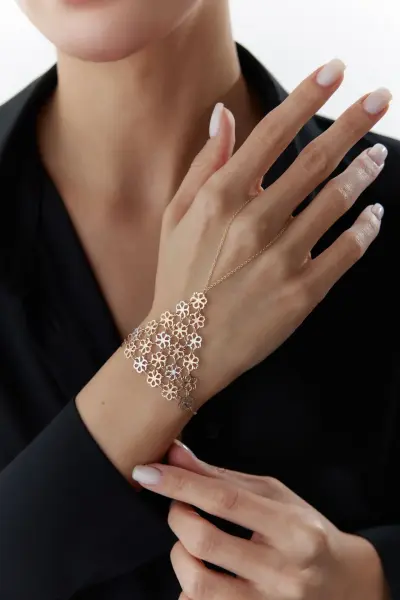 Altın Çiçek Form Şahmeran