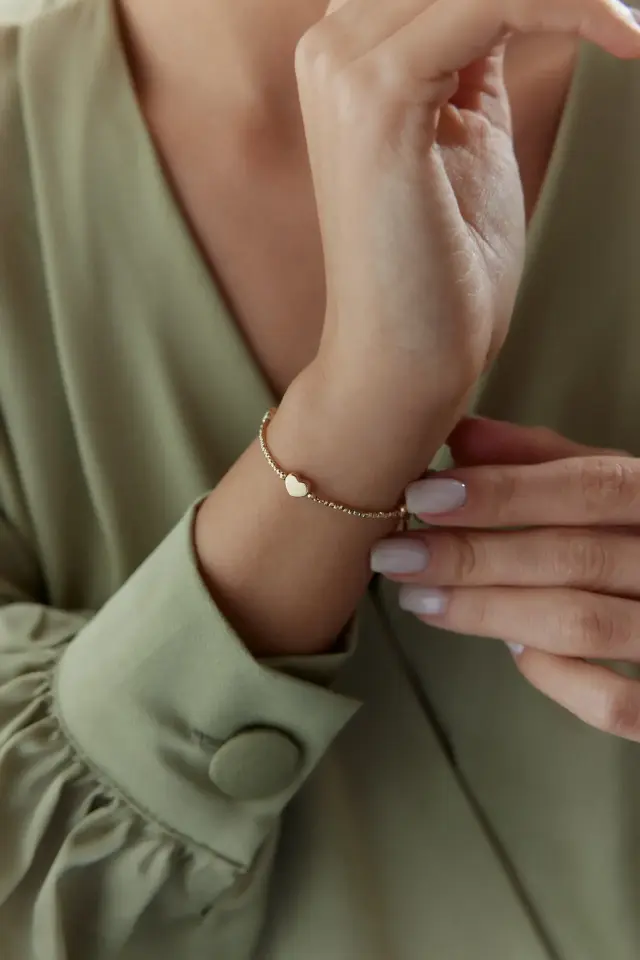 Altın Sıralı Dorika Kalp Bileklik