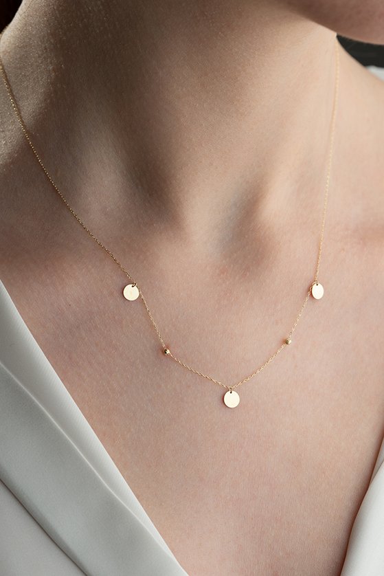 Altın Dorikalı Üçlü Plaka Kolye