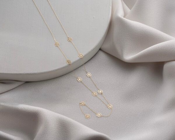 ALTIN SALANTILI ÇİÇEK KOLYE