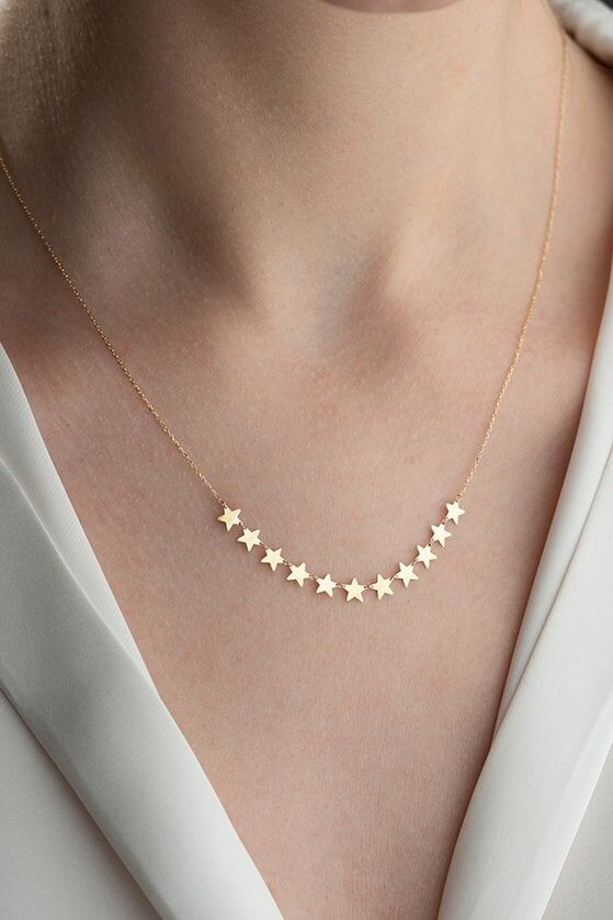 Altın Sıralı Yıldız Kolye