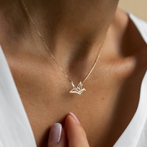 Altın Lazer Uçan Kuş Kolye