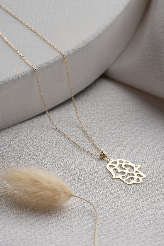 Altın Fatmanın Eli Kolye