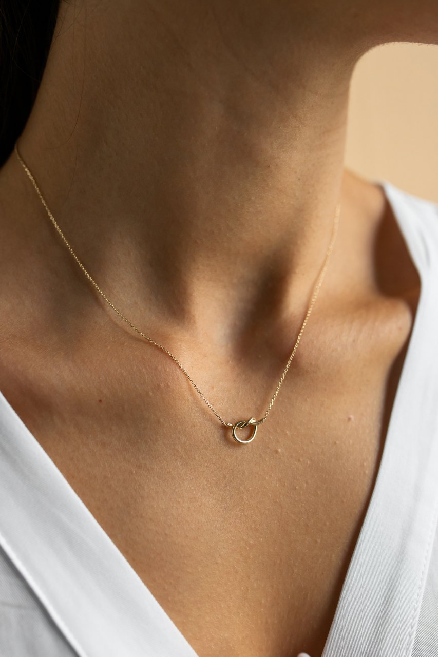 Altın Düğüm Kolye