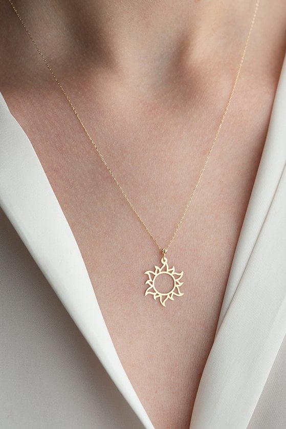 Altın Lazerli Güneş Kolye