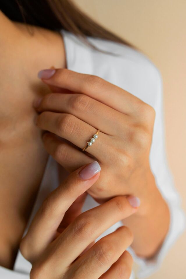 Üç Sıra İncili Yüzük