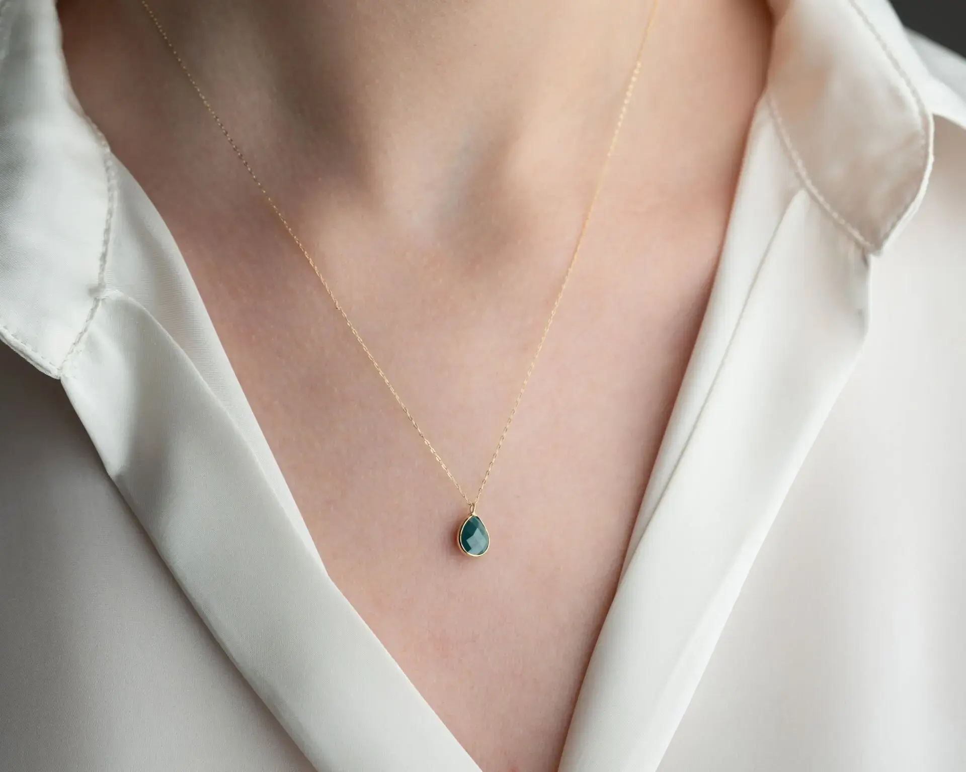 ALTIN GREEN GARNET TAŞLI KOLYE