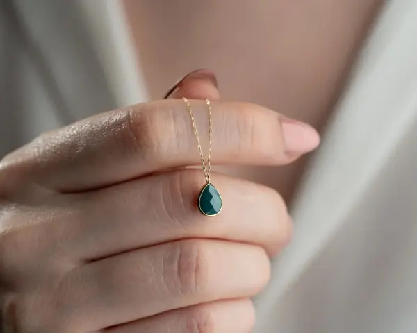 ALTIN GREEN GARNET TAŞLI KOLYE