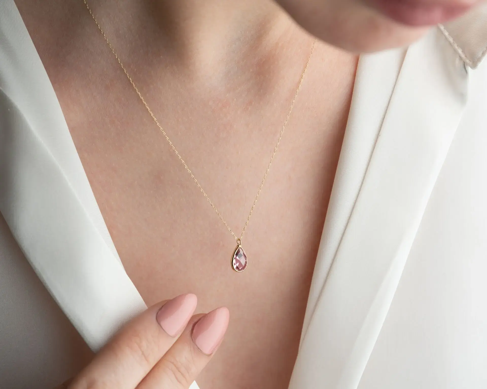 ALTIN PİNK TOPAZ TAŞLI KOLYE