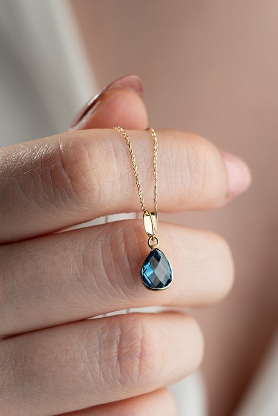 Altın Aquamarine Taşlı Kolye