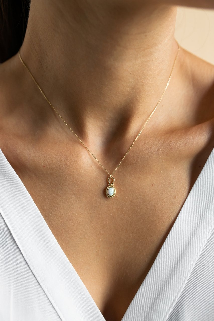 Alın Opal Taşlı Kolye