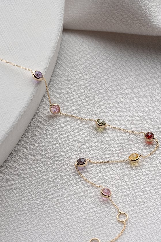 Altın Dokuz Renkli Taşlı Bileklik