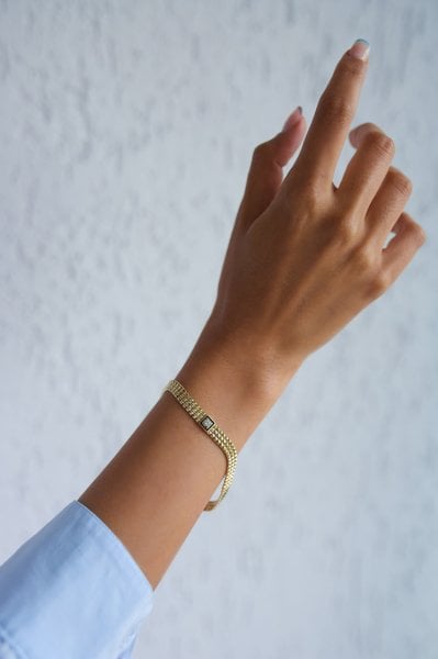 ALTIN SİYAH MİNELİ MAYA BİLEKLİK