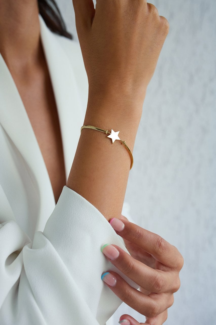 Altın Yıldız Detaylı Tondo Bileklik