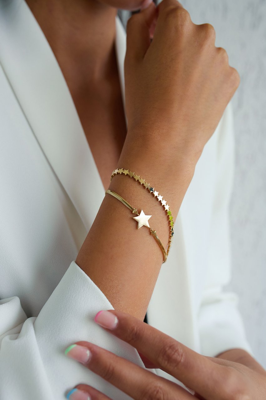 Altın Yıldız Detaylı Tondo Bileklik