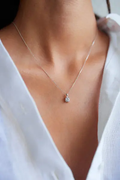 Altın Beyaz Tektaş Kolye