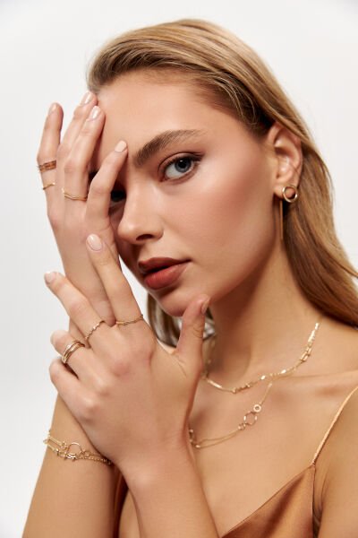 Altın Tam Tur Taşlı Yüzük