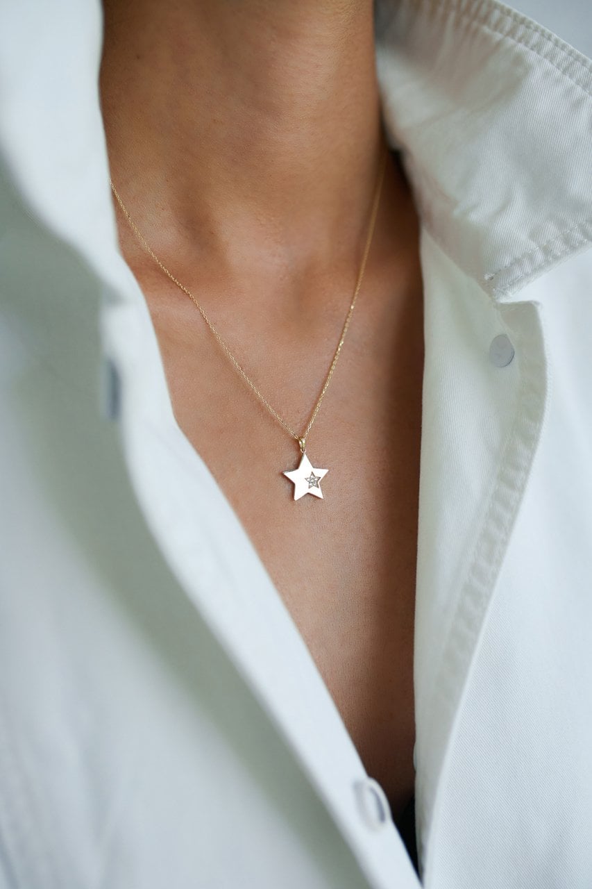 Altın Taşlı Yıldız Kolye