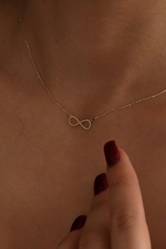 Altın Minimal Sonsuzluk Kolye