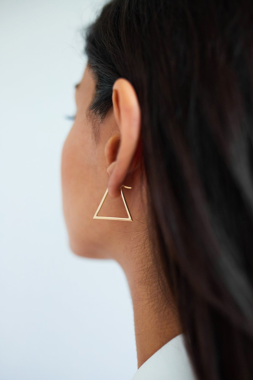 Altın Üçgen Tasarım Küpe