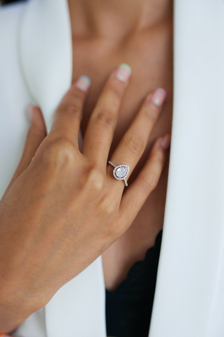 ALTIN DAMLA BAGET YÜZÜK