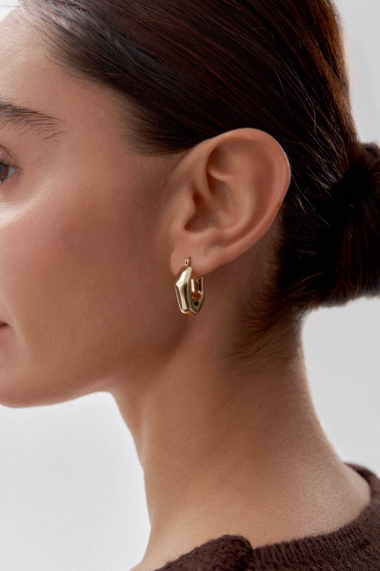 Altın Geometrik Formlu Şarnel Küpe