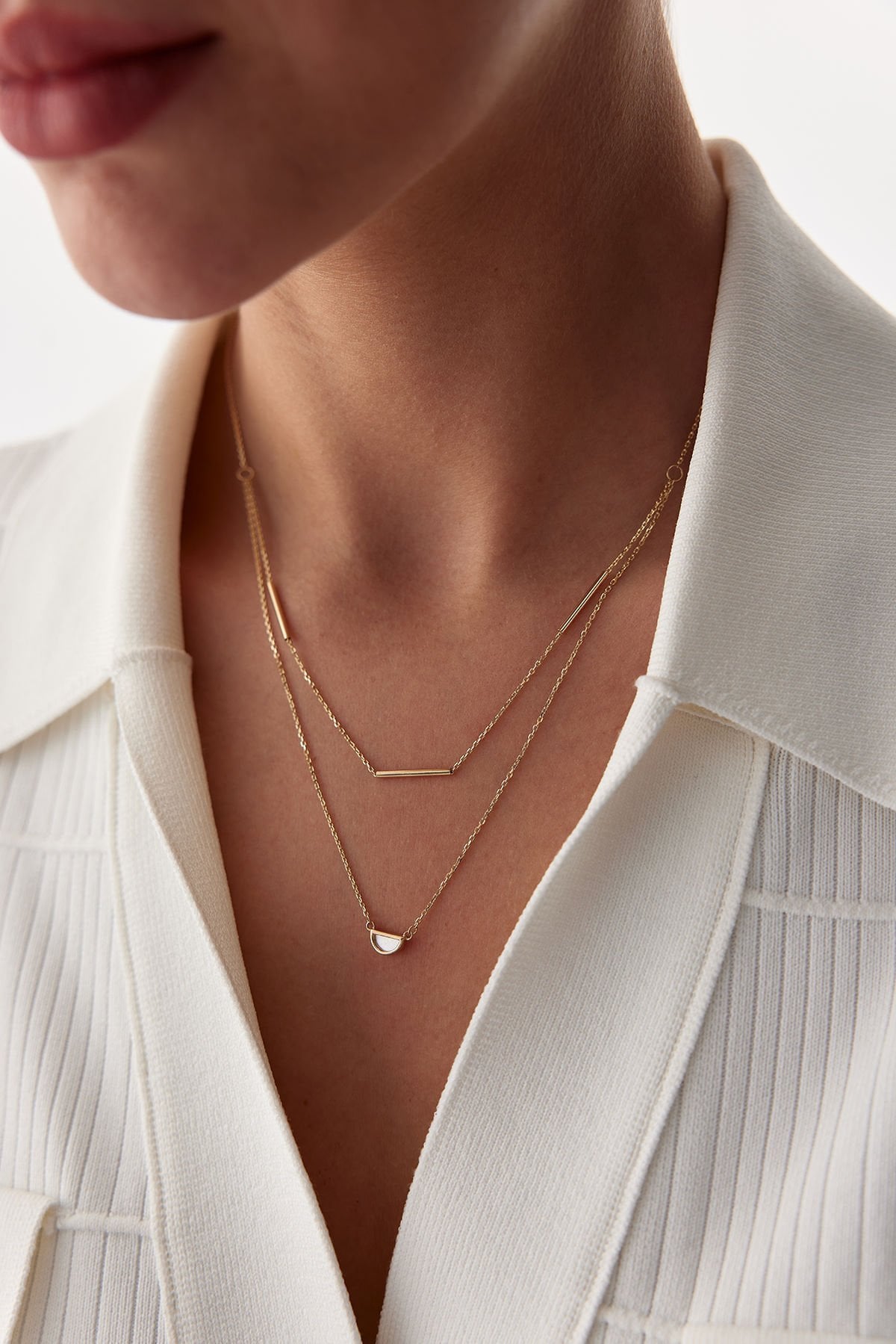 Altın Yarım Ay Formlu Sedef  İkili Kolye