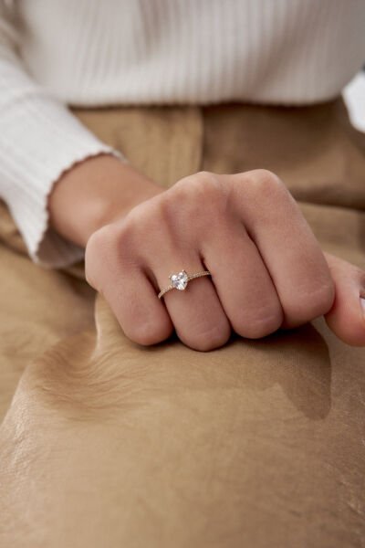 Altın Kalp Figürlü Tektaş Yüzük