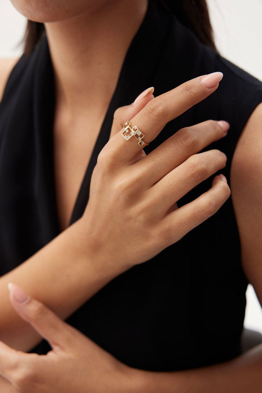 Altın Geometrik Yüzük