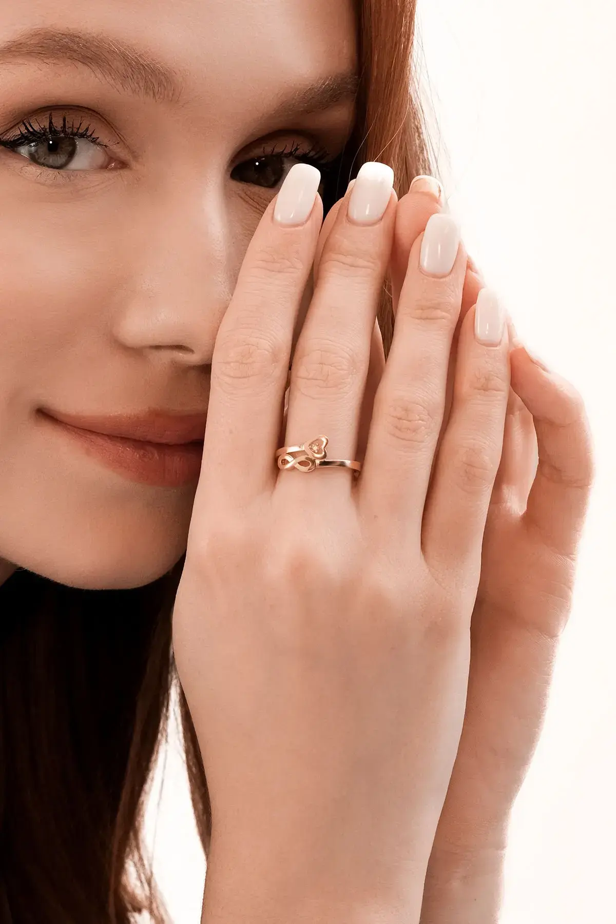 Altın Kalpli Sonsuzluk Yüzük