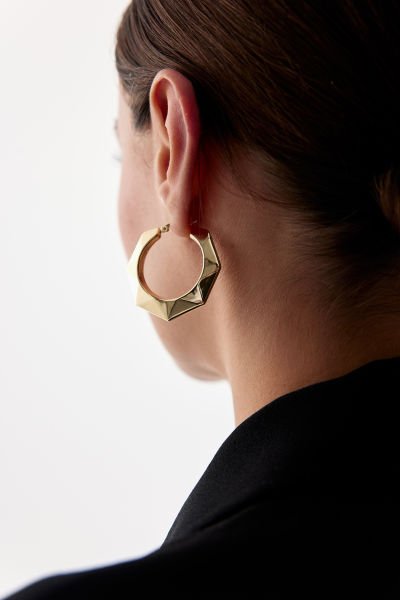 Altın Modern Kesim Küpe