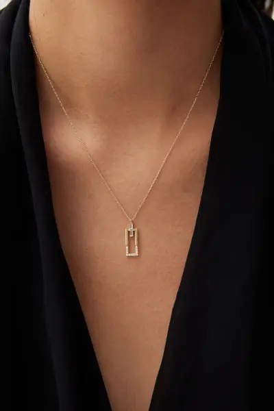 ALTIN BAGET TAŞLI GEOMETRİK KOLYE