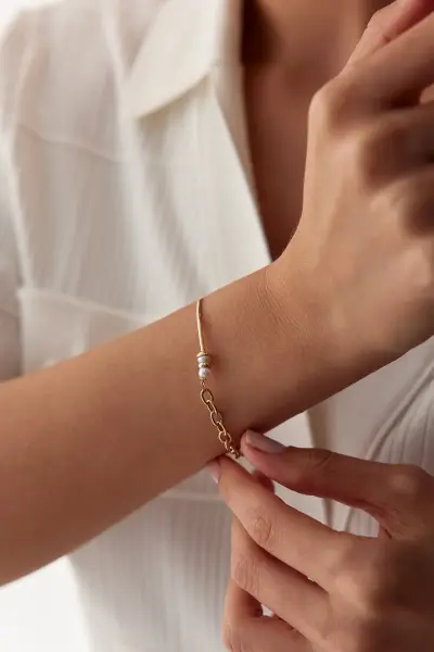 Altın Pearl Luna Bangle