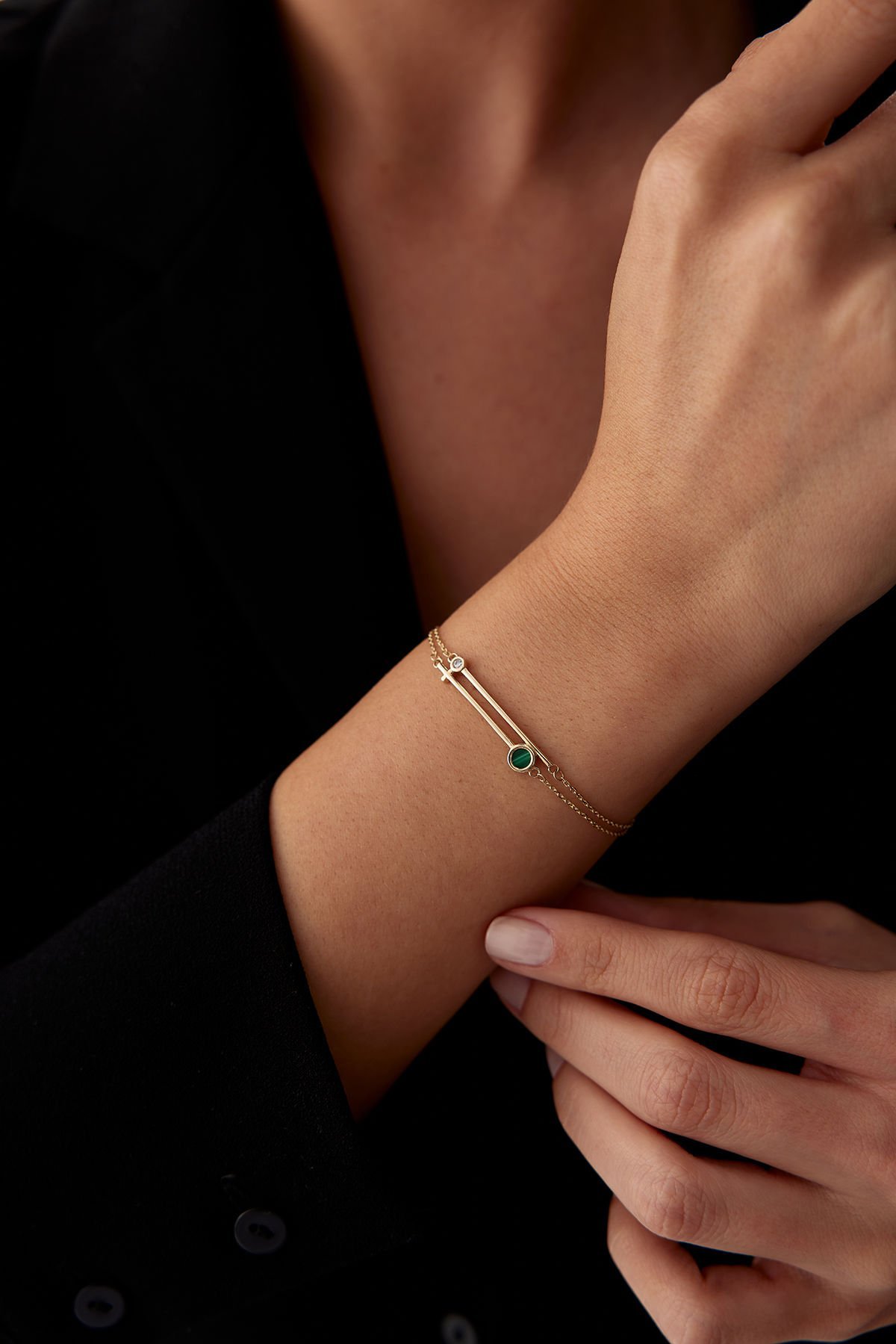 Altın Paralel Künye