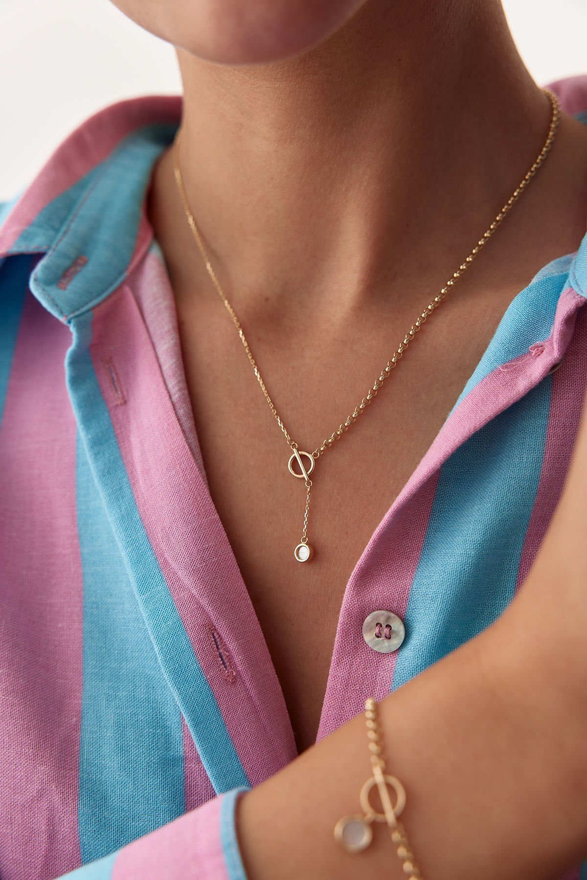 Altın Sedef Taşlı Tasarım Kolye