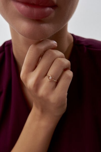 Altın Zarif Kalp Detaylı Yüzük