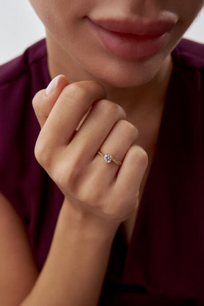 Altın Klasik Tektaş Yüzük