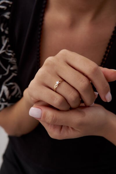 Altın Tektaş Detaylı Sonsuzluk Yüzük