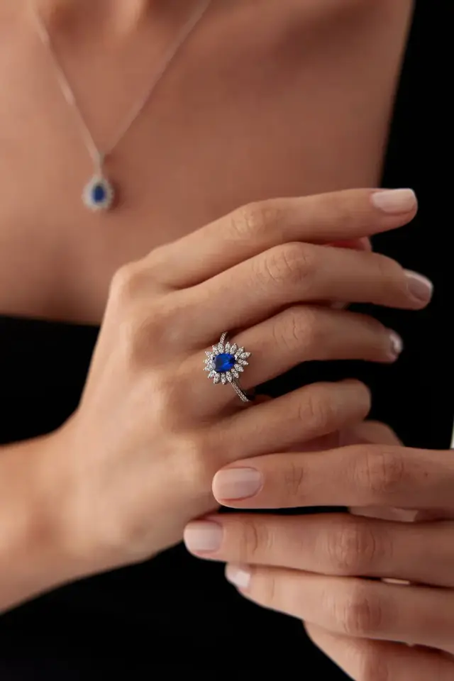 Altın Safir Taşlı Üçlü Set