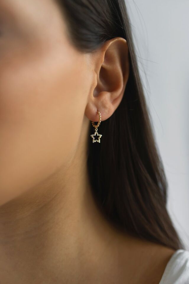 Altın Yıldız Küpe